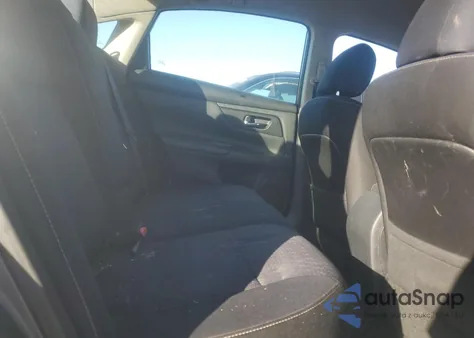 2017 Nissan Altima 2.5 из США, поврежденный, VIN 1N4AL3AP0HC172635